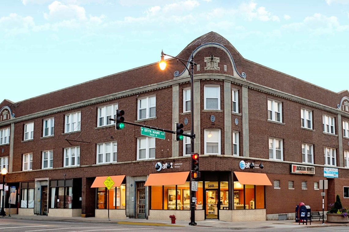 Pepper Valley Plaza Cloverleaf