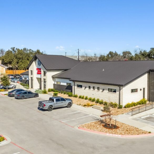 Emergency Animal Hospital of Crystal Falls & ACES